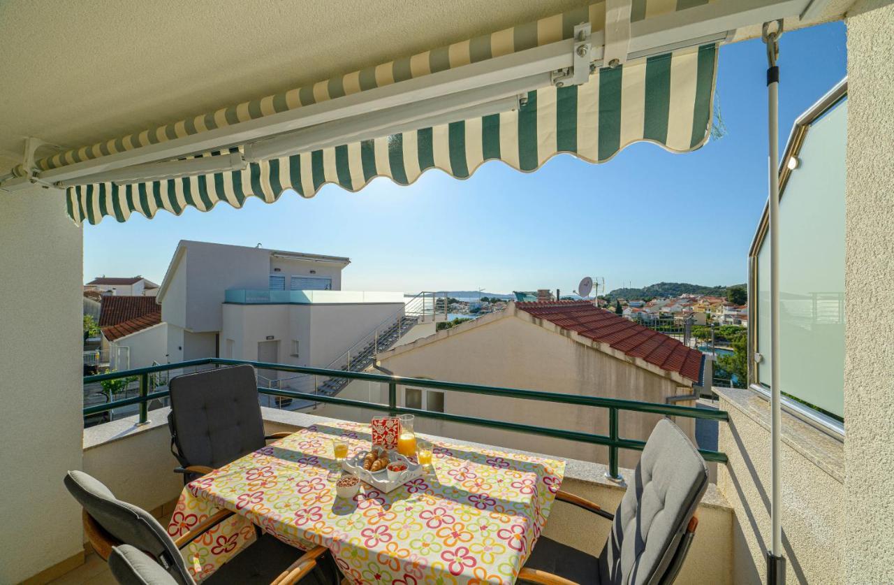 Apartments Vala Zaboric - With Boat Mooring Extérieur photo