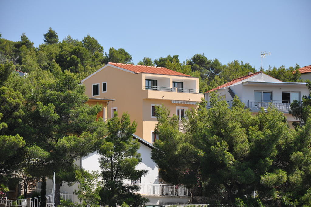Apartments Vala Zaboric - With Boat Mooring Extérieur photo